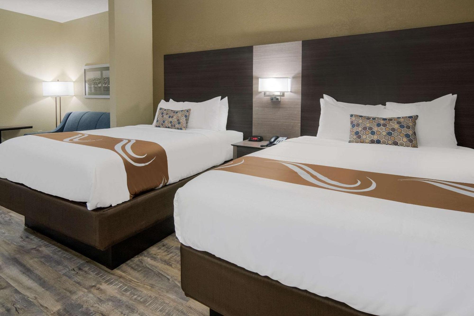 Quality Inn & Suites Roanoke - Fort Worth North Exterior foto