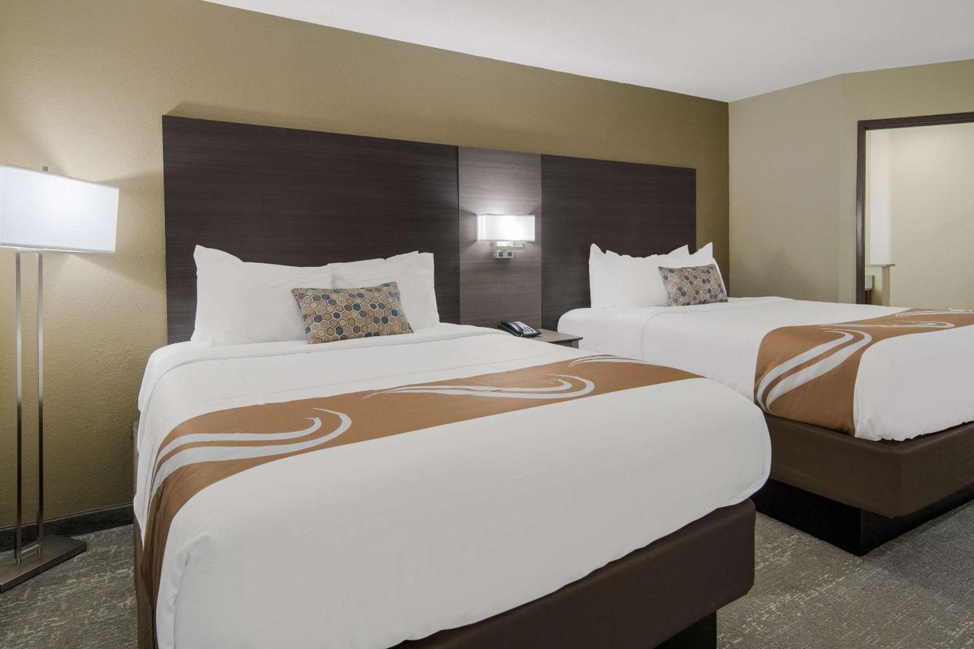 Quality Inn & Suites Roanoke - Fort Worth North Exterior foto